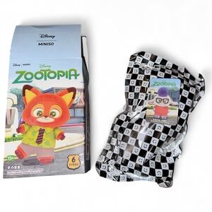 Disney Zootopia Plush Pendant – Opened Box / Sealed Inner Bag